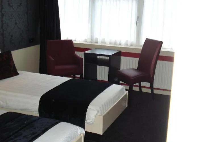 Szálloda De Postelse Hoeve 4*