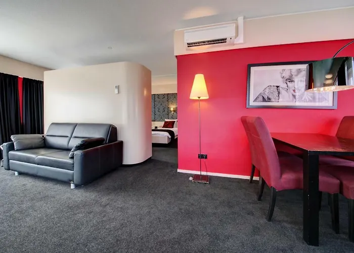 De Postelse Hoeve 4* Tilburg