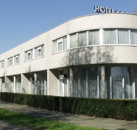 De Postelse Hoeve 4*