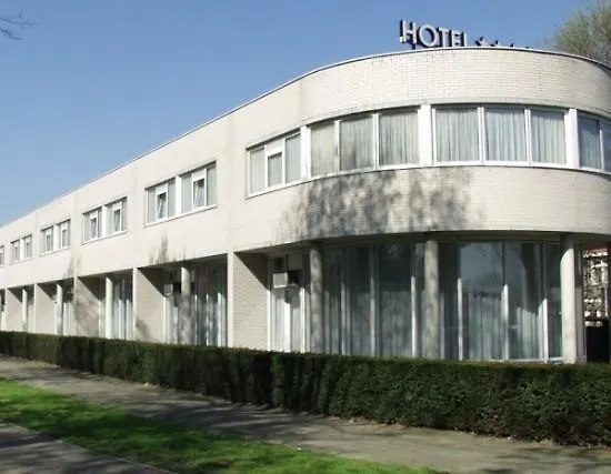 De Postelse Hoeve 4*